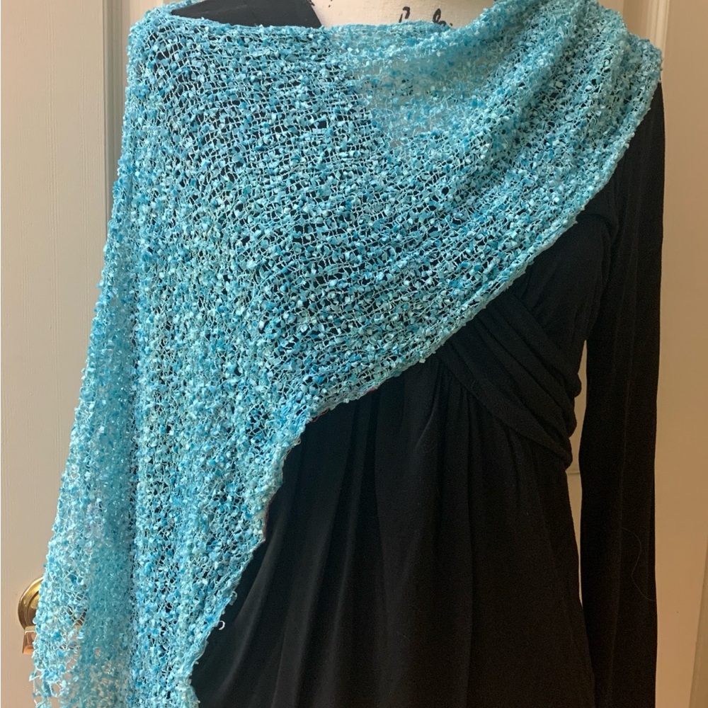 Cheppu Turquoise Textured Scarf - Picture 2 of 8